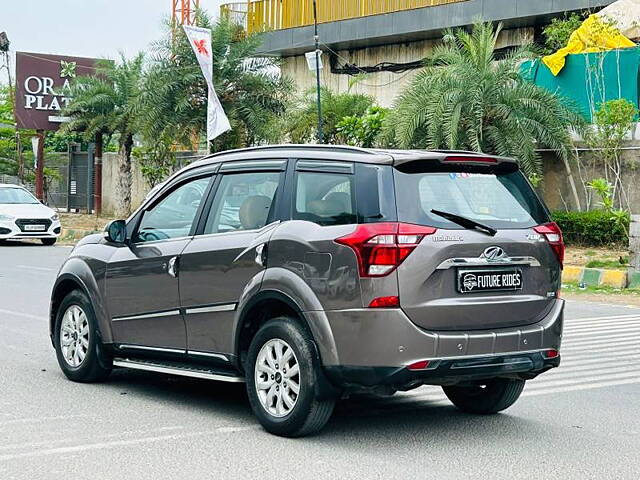 Used Mahindra XUV500 W11 in Delhi