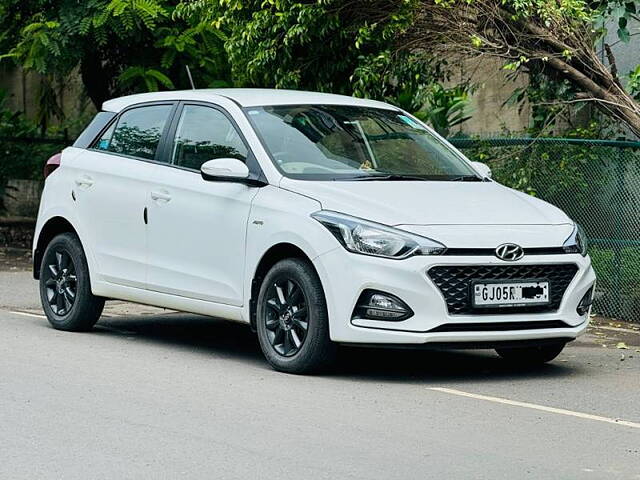 Used Hyundai Elite i20 [2019-2020] Sportz Plus 1.2 CVT [2019-2020] in Surat