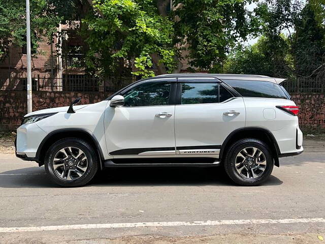 Used Toyota Fortuner Legender 2.8 4X2 AT in Delhi