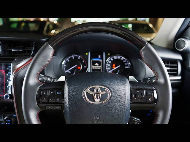 Used Toyota Fortuner Legender 2.8 4X4 AT in Delhi