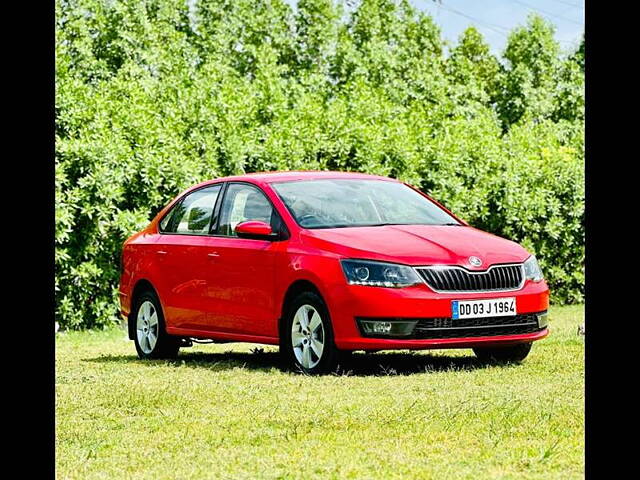 Used 2017 Skoda Rapid in Valsad