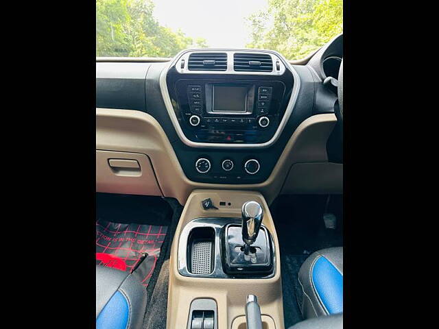 Used Mahindra TUV300 [2015-2019] T8 in Delhi