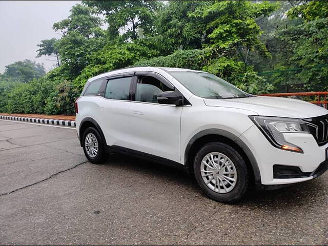 Used Mahindra XUV700 MX Petrol MT 5 STR [2021] in Delhi