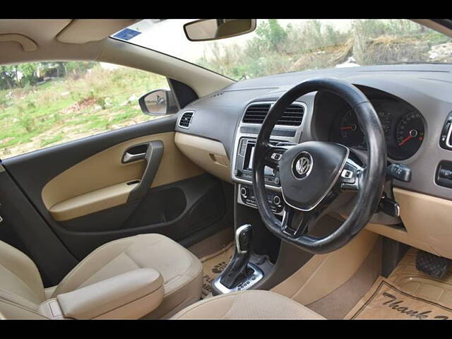 Used Volkswagen Vento [2015-2019] Highline Plus 1.2 (P) AT 16 Alloy in Gurgaon