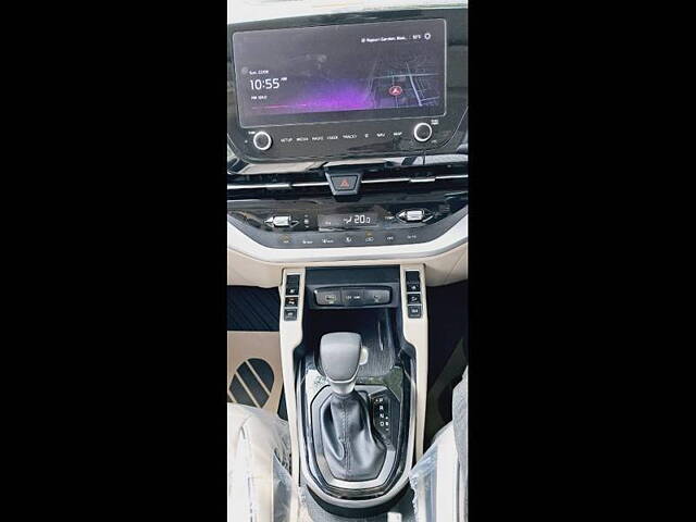 Used Kia Carens [2022-2023] Luxury Plus 1.4 Petrol DCT 7 STR in Delhi