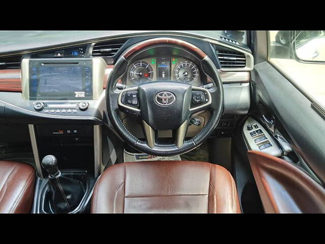 Used Toyota Innova Crysta [2016-2020] 2.4 V Diesel in Mumbai