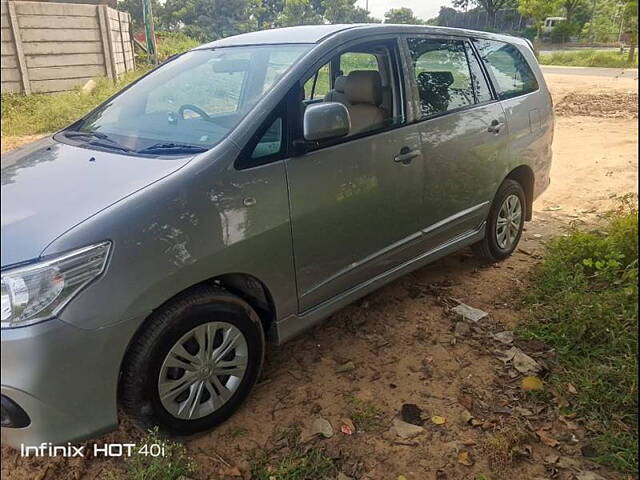 Used Toyota Innova [2013-2014] 2.5 VX 8 STR BS-III in Ahmedabad