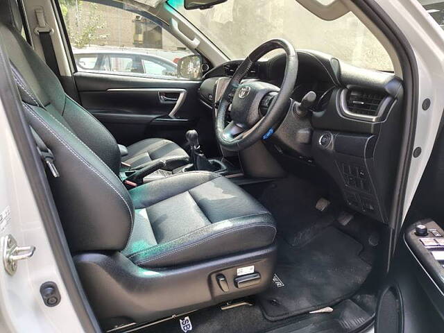 Used Toyota Fortuner 4X2 AT 2.7 Petrol in Delhi