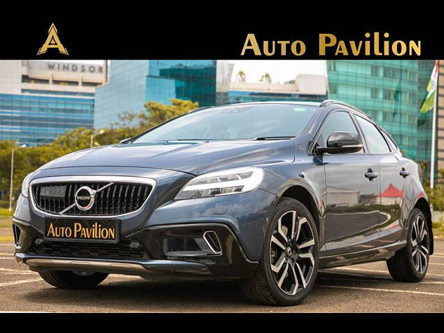 Used Volvo V40 Cross Country [2016-2019] D3 Inscription in Mumbai