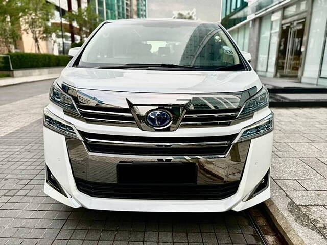 Used 2022 Toyota Vellfire in Mumbai