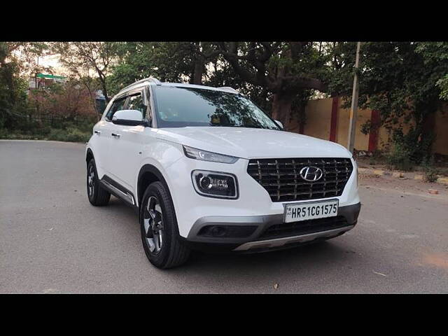 Used 2022 Hyundai Venue in Delhi