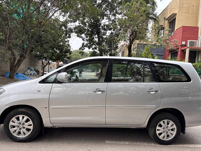 Used Toyota Innova [2005-2009] 2.5 V 7 STR in Bangalore