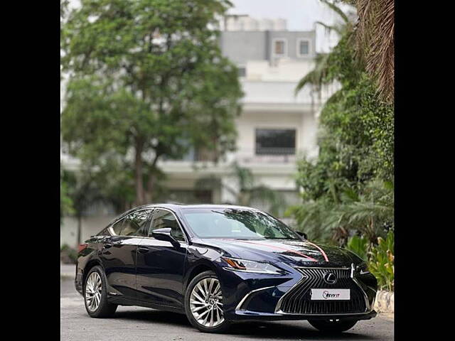 Used Lexus ES 300h Luxury in Gurgaon