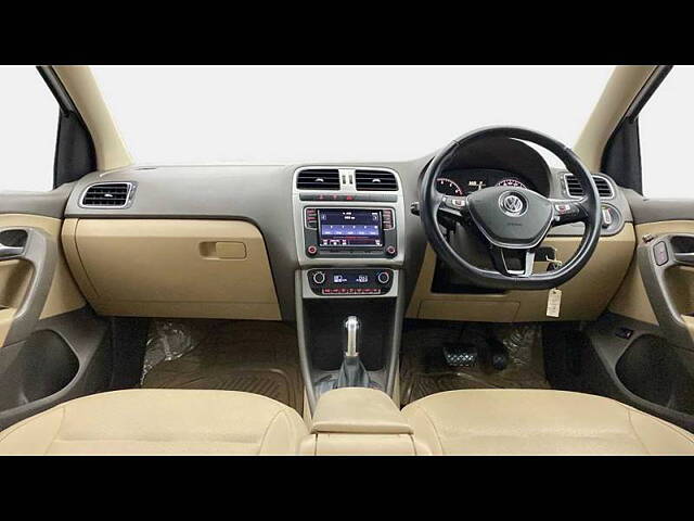 Used Volkswagen Vento [2015-2019] Highline Plus 1.2 (P) AT 16 Alloy in Delhi