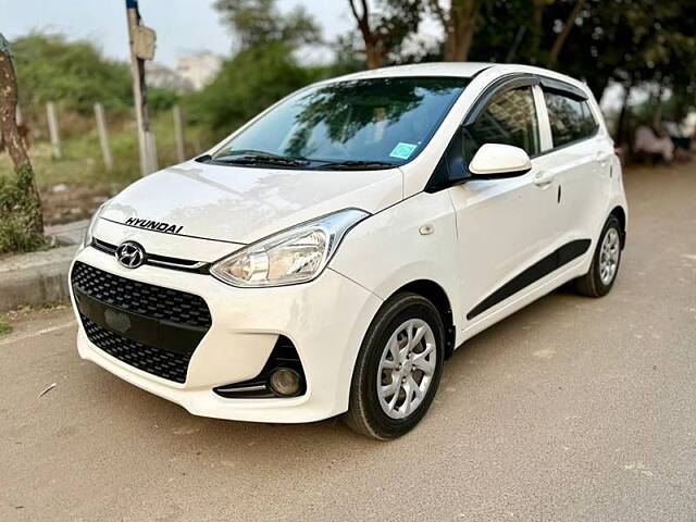 Used Hyundai Grand i10 Magna 1.2 Kappa VTVT in Surat