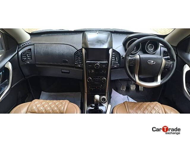 Used Mahindra XUV500 W11 in Nashik