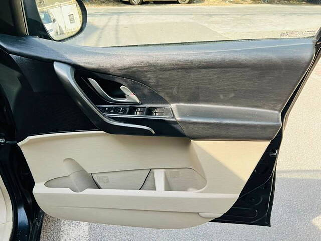 Used Mahindra XUV500 [2015-2018] W6 in Delhi