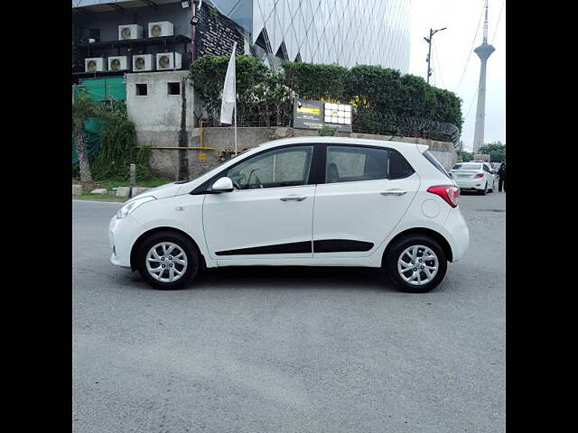 Used Hyundai Grand i10 [2013-2017] Sportz 1.2 Kappa VTVT [2016-2017] in Delhi