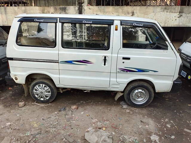 Used Maruti Suzuki Omni 8 STR BS-III in Lucknow