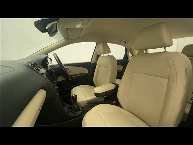 Used Skoda Rapid Style 1.6 MPI in Mumbai