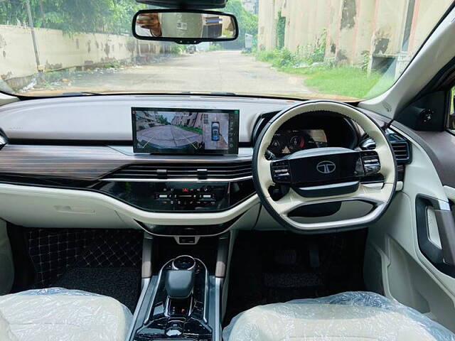 Used Tata Safari Accomplished Plus Dual Tone AT in Delhi