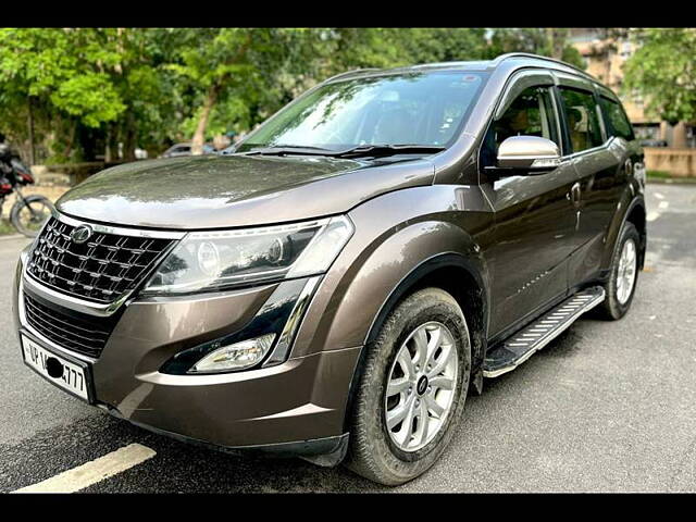 Used Mahindra XUV500 W9 [2018-2020] in Delhi