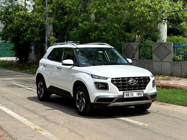 Used 2020 Hyundai Venue in Delhi