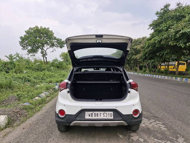 Used Hyundai i20 Active [2015-2018] 1.2 SX Dual Tone in Kolkata