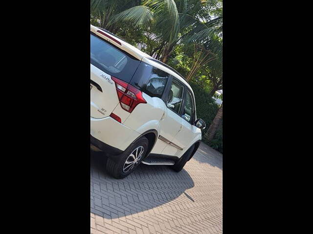 Used Mahindra XUV500 W7 AT [2018-2020] in Surat