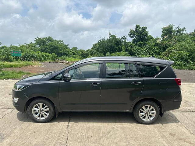 Used Toyota Innova Crysta [2016-2020] 2.4 G 8 STR [2016-2017] in Mumbai