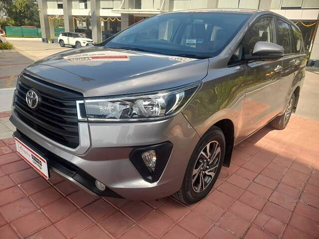 Used Toyota Innova Crysta [2016-2020] 2.4 G 8 STR [2016-2017] in Bangalore