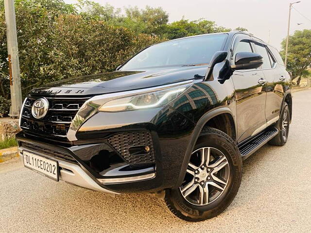 Used Toyota Fortuner 4X2 AT 2.7 Petrol in Delhi