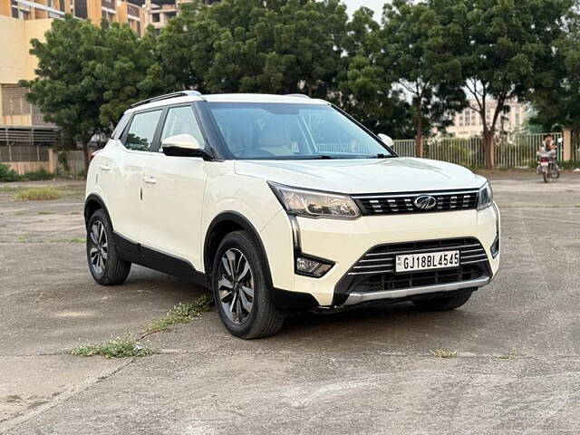 Used Mahindra XUV300 [2019-2024] 1.5 W8 (O) [2019-2020] in Ahmedabad