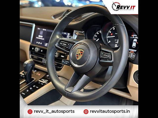 Used Porsche Macan Base [2021-2023] in Delhi