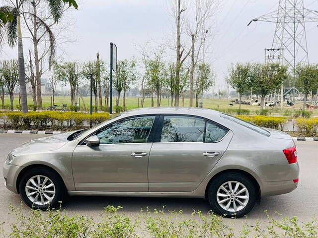 Used Skoda Octavia [2013-2015] Elegance 2.0 TDI AT in Mohali