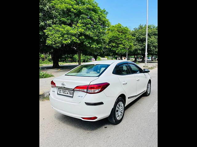 Used Toyota Yaris J MT in Delhi