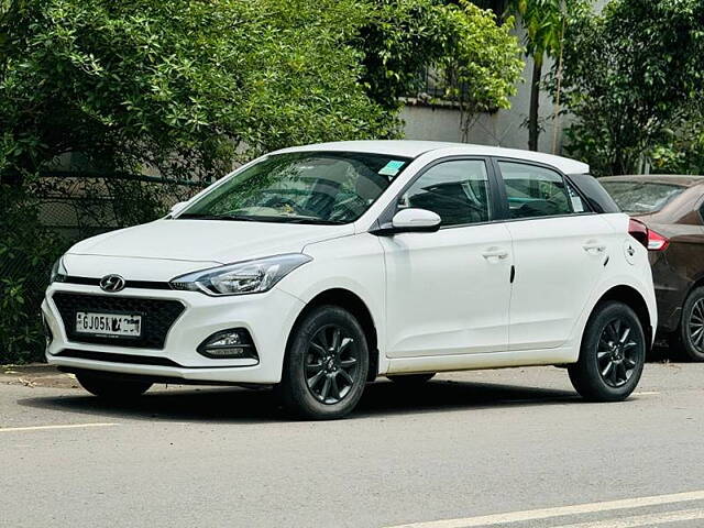 Used Hyundai Elite i20 [2019-2020] Sportz Plus 1.2 CVT [2019-2020] in Surat