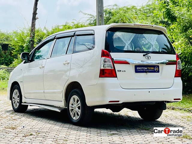 Used Toyota Innova [2015-2016] 2.5 GX BS III 8 STR in Ahmedabad