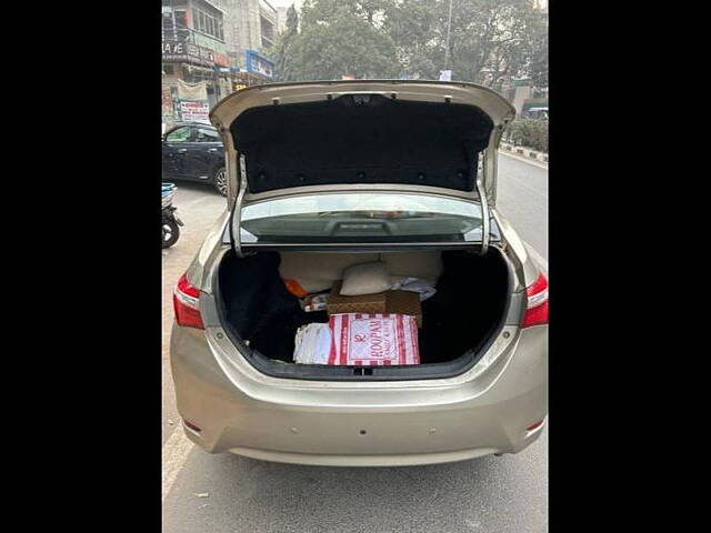 Used Toyota Corolla Altis G Diesel in Delhi