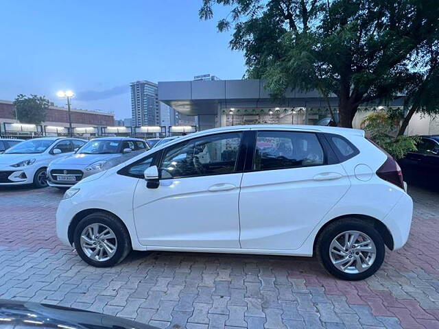 Used Honda Jazz [2015-2018] V AT Petrol in Ahmedabad