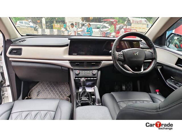 Used Mahindra XUV700 AX 5 Petrol MT 5 STR [2021] in Dehradun