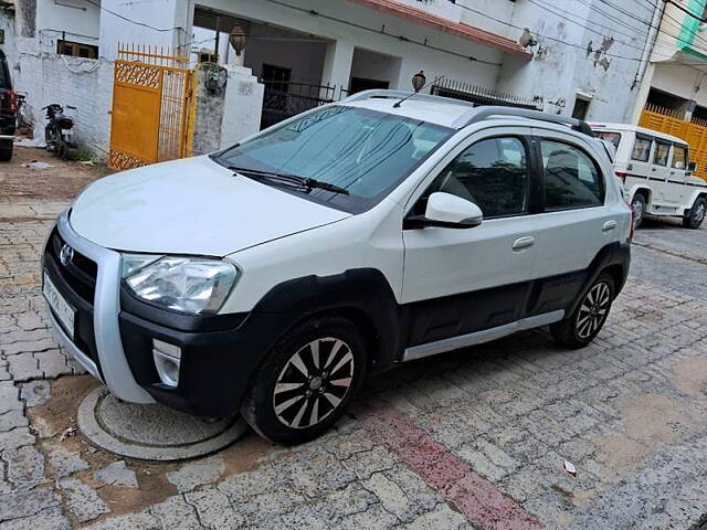 Used Toyota Etios Cross 1.4 GD in Lucknow