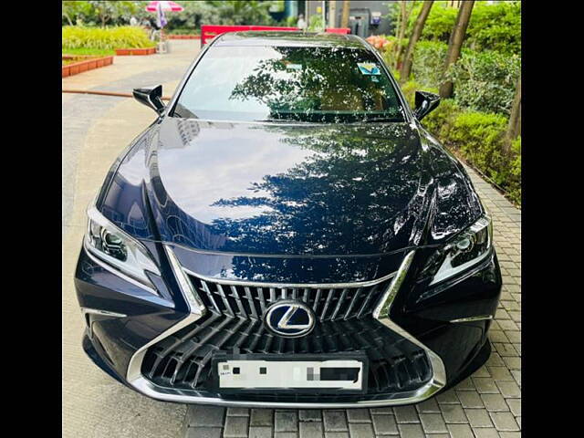 Used Lexus ES 300h Luxury in Mumbai