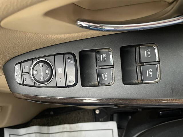 Used Kia Carnival [2020-2023] Limousine Plus 7 STR in Mumbai