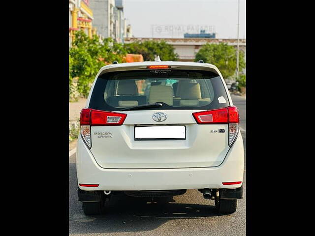 Used Toyota Innova Crysta [2016-2020] 2.4 GX 8 STR [2016-2020] in Delhi