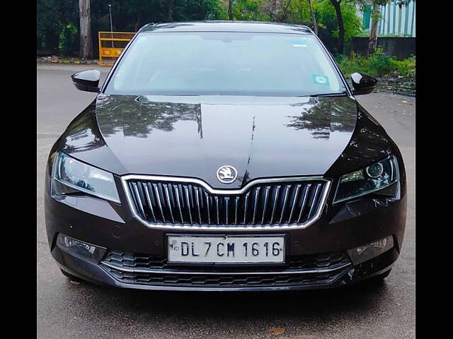 Used 2016 Skoda Superb in Delhi