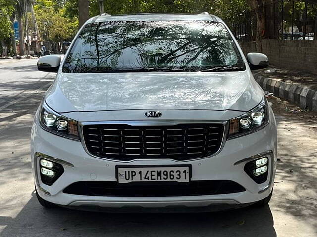 Used 2020 Kia Carnival in Delhi