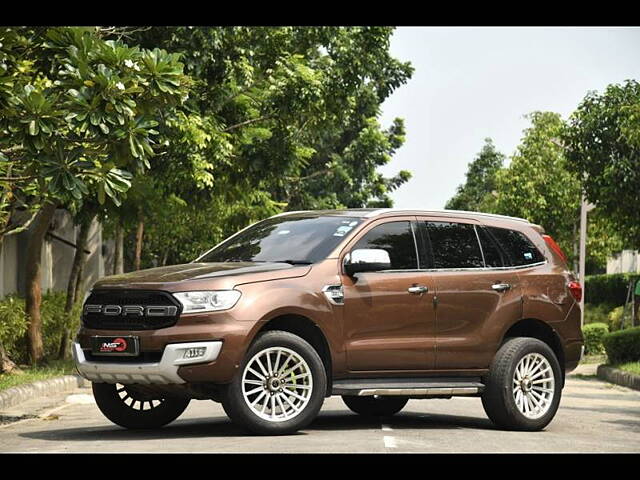 Used Ford Endeavour [2016-2019] Titanium 3.2 4x4 AT in Kolkata