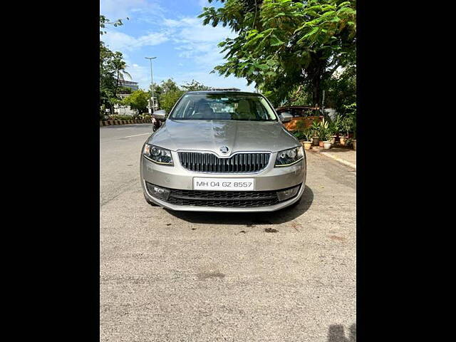 Used 2015 Skoda Octavia in Mumbai