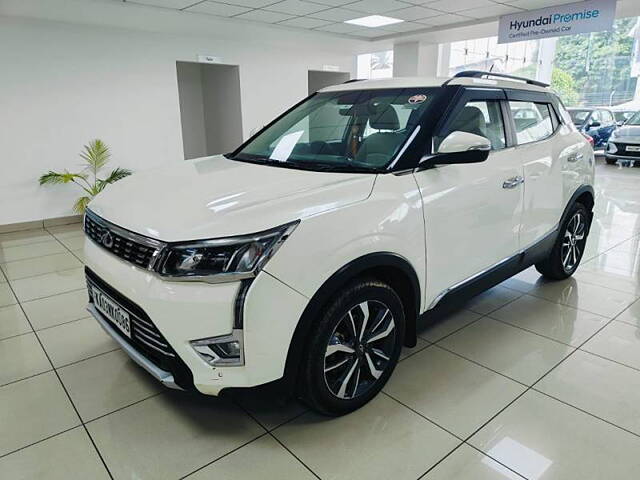 Used Mahindra XUV300 [2019-2024] W8 (O) 1.5 Diesel AMT in Bangalore